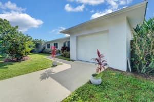524 Lighthouse Drive, North Palm Beach, FL 33408 Sold 10/01/25