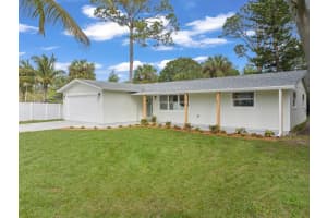 705 Wentworth Street, Sebastian, FL 32958 Sold 01/24/25