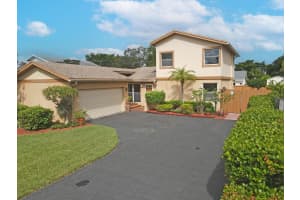 4065 NW 1st Place, Deerfield Beach, FL 33442 Sold 01/16/25