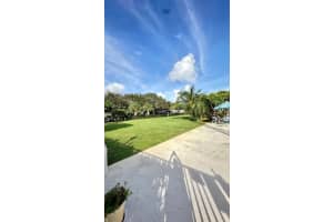 3 Garden 105k Street 105k, Tequesta, FL 33469 Sold 12/12/25