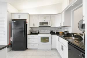 1019 Green Pine Boulevard F, West Palm Beach, FL 33409 Sold 01/13/25