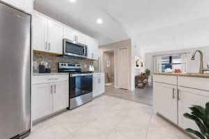 6114 Spanish Lakes Boulevard, Fort Pierce, FL 34951 - MLS#R11035108