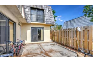 2328 Waterside Drive, Lake Worth, FL 33461 Sold 05/21/25