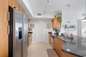 600 S Dixie Highway 619, West Palm Beach, FL 33401 Sold 12/10/24