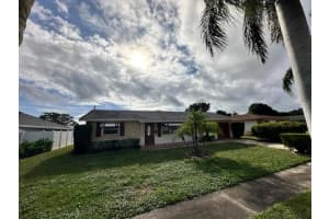 600 S Mangonia Circle, West Palm Beach, FL 33401 Sold 12/12/24