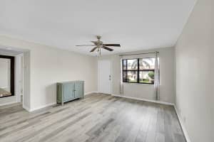7233 Golf Colony Court 204, Lake Worth, FL 33467 Sold 12/09/24