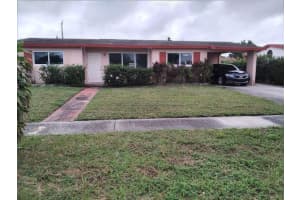 321 W 18th Street, Riviera Beach
