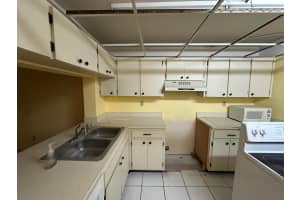 1591 Gulf Boulevard 202s, Clearwater, FL 33767 Sold 12/23/24