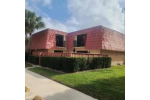 421 Live Oak Lane, Boynton Beach, FL 33436 Sold 08/29/25