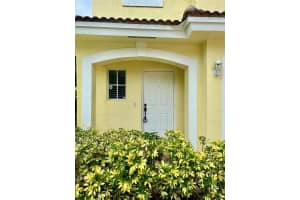 984 Imperial Lake Road, West Palm Beach, FL 33413 Sold 02/25/25