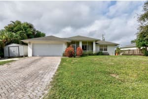 1295 12th Avenue SW, Vero Beach, FL 32962 Sold 02/10/25