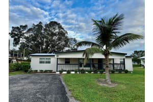 3502 SE 18th Terrace, Okeechobee, FL 34974 Sold 06/20/25