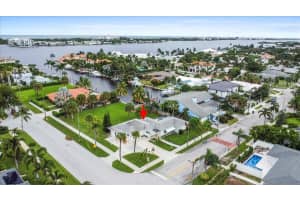 2412 N Lakeside Drive, Lake Worth Beach, FL 33460 - MLS#R11035611