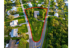 4900 Palm Drive, Fort Pierce, FL 34982 Sold 03/17/25