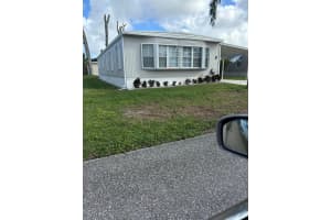 5 SE La Mesa, Port Saint Lucie, FL 34952 Sold 07/21/25