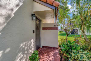 10343 S Circle Lake Drive 202, Boynton Beach, FL 33437 Sold 02/28/25