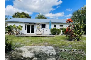 1002 Mohican Boulevard, Jupiter, FL 33458 Sold 05/21/25