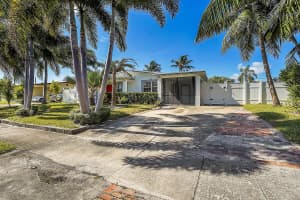 827 S 9th Street, Lantana, FL 33462 Sold 01/14/25