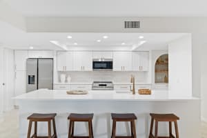 500 Egret Circle 8303, Delray Beach, FL 33444 Sold 01/29/25