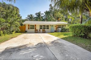 1110 Cardinal Lane, Lantana, FL 33462 Sold 12/16/24