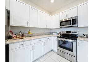 20850 NE 7th Place 20850, Miami, FL 33179 Sold 06/10/25