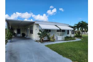 17 Barcelona Lane, Port Saint Lucie, FL 34952 Sold 04/11/25