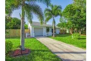 1615 6th Street, Vero Beach, FL 32962 Sold 02/21/25