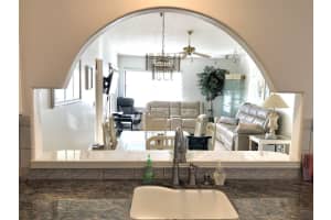 7633 S Tahiti Lane 204, Lake Worth, FL 33467 - MLS#R11036252