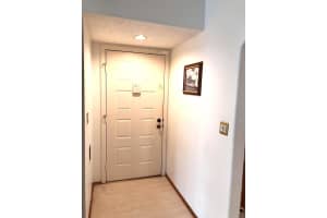7633 S Tahiti Lane 204, Lake Worth, FL 33467 - MLS#R11036252