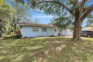 5214 Bowling Green Drive, Fort Pierce, FL 34951 Sold 12/16/24