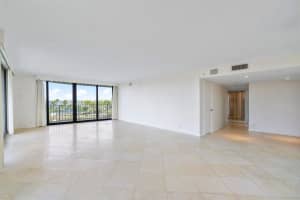 3360 S Ocean Boulevard 3, Palm Beach, FL 33480 Sold 01/31/25