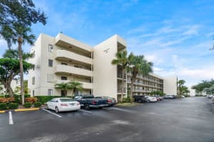 3138 Via Poinciana 115, Lake Worth, FL 33467 Sold 01/17/25