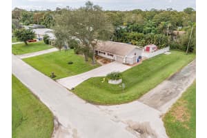 1375 29th Avenue, Vero Beach, FL 32960 Sold 12/16/24