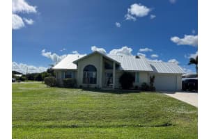 586 SE Penn Avenue, Port Saint Lucie, FL 34952 Sold 02/18/25