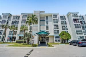 200 177th Drive 502, Sunny Isles Beach, FL 33160 Sold 04/29/25