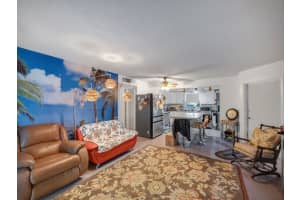 306 S Circle Drive S 103, Boynton Beach, FL 33435 Sold 07/25/25