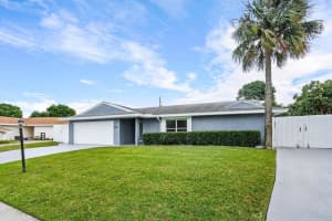 3616 Avenue De Gien, Delray Beach, FL 33445 Sold 01/08/25