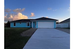 442 SW Jeanne Avenue, Port Saint Lucie, FL 34953 Sold 02/04/25