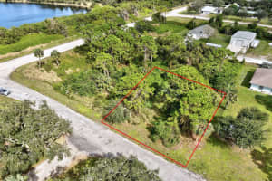 2526 95th Court, Vero Beach, FL 32966 Sold 02/03/25