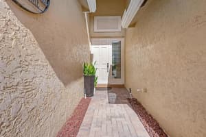 7451 Twin Falls Drive, Boynton Beach, FL 33437 Sold 02/21/25