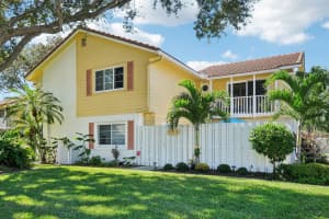 105 Seabreeze Circle, Jupiter, FL 33477 Sold 02/13/25