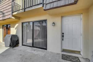 803 Springdale Circle, Palm Springs, FL 33461 Sold 03/07/25
