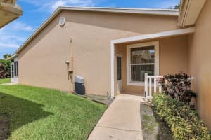 557 NW San Remo Circle, Port Saint Lucie, FL 34986 Sold 01/03/25