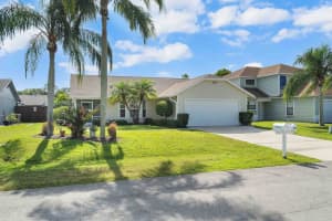 3952 SE Jacaranda Street, Stuart, FL 34997 Sold 01/21/25