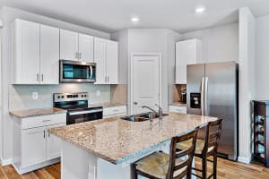 392 SE Sea Hunt Way, Stuart, FL 34994 Sold 08/01/25