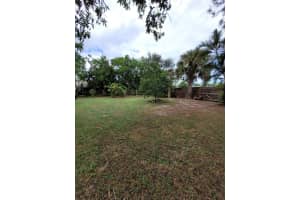 1126 Cameo Circle, West Palm Beach, FL 33417 Sold 02/26/25