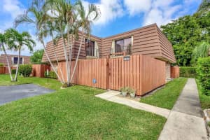 3889 Louis Drive, Lake Worth, FL 33461 Sold 02/24/25