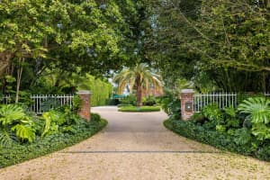 690 Island Drive, Palm Beach, FL 33480 Sold 06/12/25