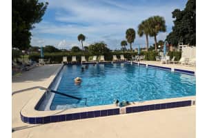 29 Pine Arbor Lane 104, Vero Beach, FL 32962 Sold 04/08/25