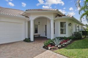 2951 Twin Oaks Way E, Wellington, FL 33414 Sold 07/23/25